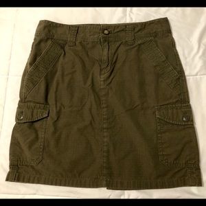 Eddie Bauer cargo skirt ripstop material, sz 2
